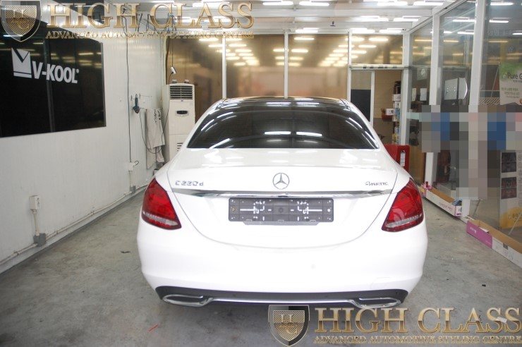 창원 하이클라스에서 벤츠 C220d 루프스킨 작업했어요 