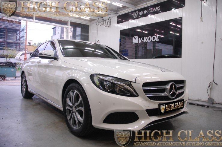 벤츠 C클래스 C220d 창원 썬팅 브이쿨 썬팅은 창원 하이클라스에 맡겨주시지말입니다 