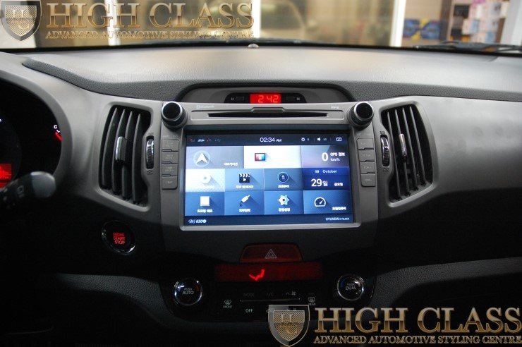 준중형 SUV 스포티지R 아이나비 3D 공식인증 맵 적용 네비 현대웰슨 W7 650i + 후방카메라 [창원 하이클라스]