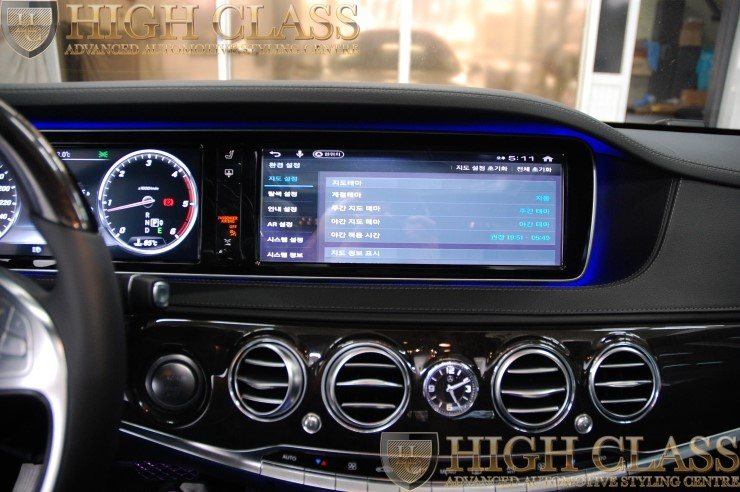 창원 네비매립 수입차 전용 아이나비 X1 큐브 / 벤츠 S350d 
