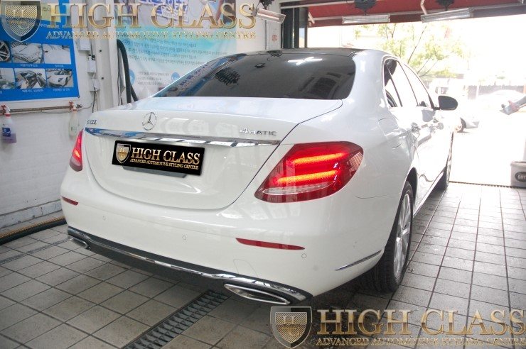 신형 벤츠 e300에 마산 썬팅 브이쿨 시공부터 아이나비 QXD950view 장착까지 한번에 !!