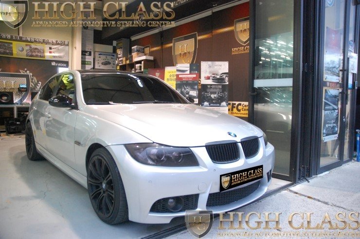 BMW 328i 창원라이트필름 PPF 테일램프 스모그색상으로 운전에 지장없이 업그레이드 
