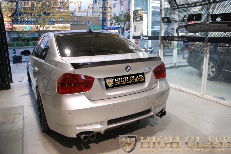 BMW 328i 창원라이트필름 PPF 테일램프 스모그색상으로 운전에 지장없이 업그레이드 