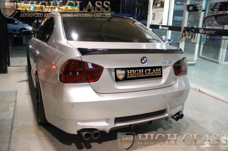 BMW 328i 창원라이트필름 PPF 테일램프 스모그색상으로 운전에 지장없이 업그레이드 