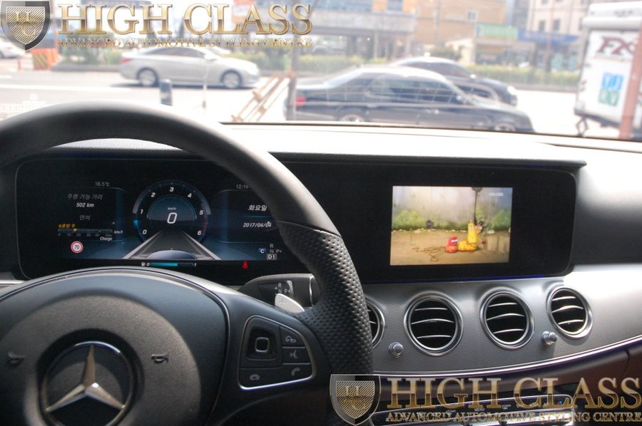 창원 벤츠 E350d DMB 락해제 주행중에도 끊김없어요