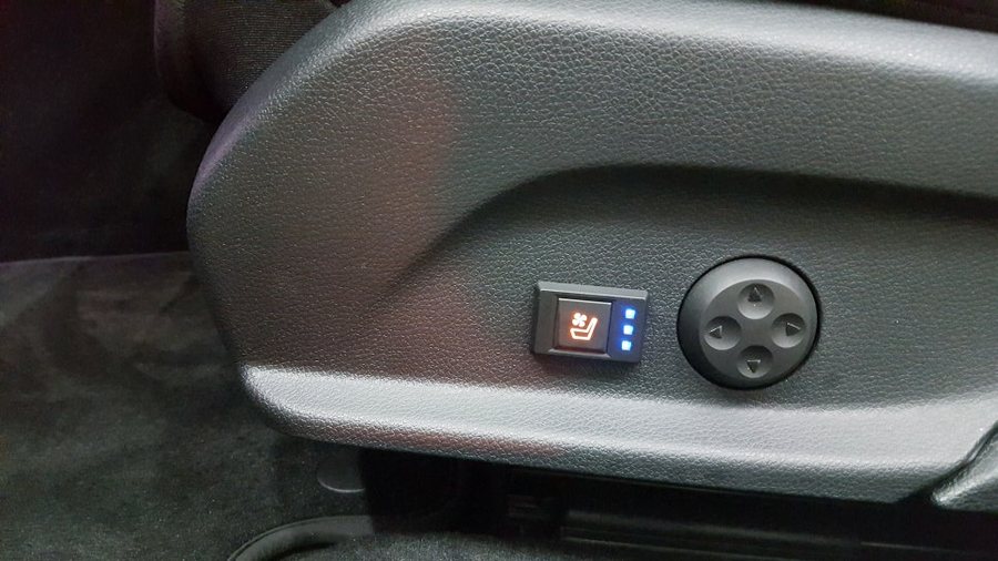 창원 통풍시트 신형 벤츠 E220d 쿨링한 바람이 슝