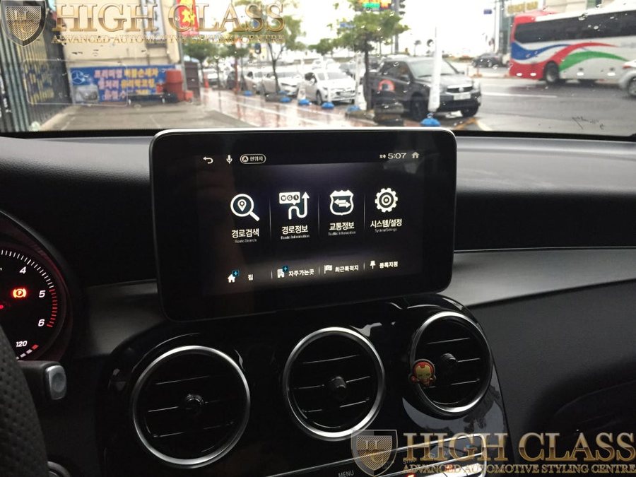 창원 네비게이션 벤츠 GLC 220d 쿠페 아이나비 X1 큐브를 선택