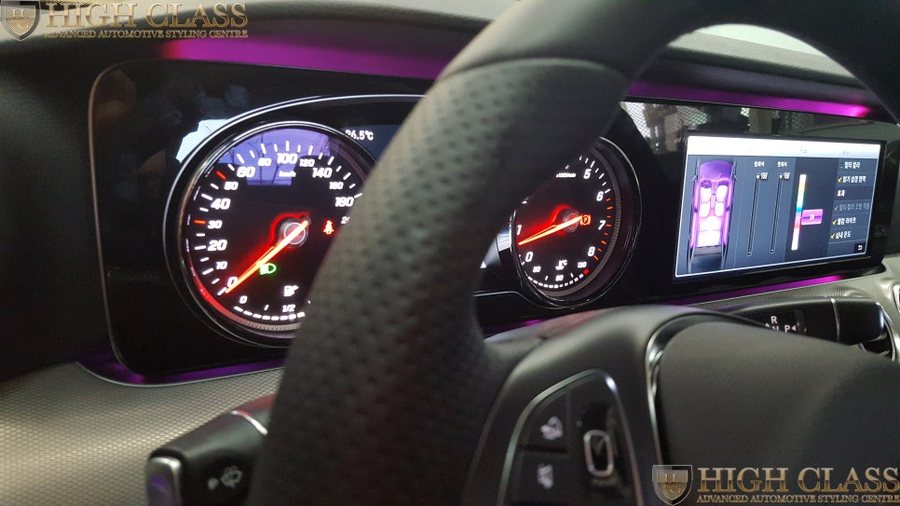 18년식 벤츠 E200 아날로그 계기판 엠비언트