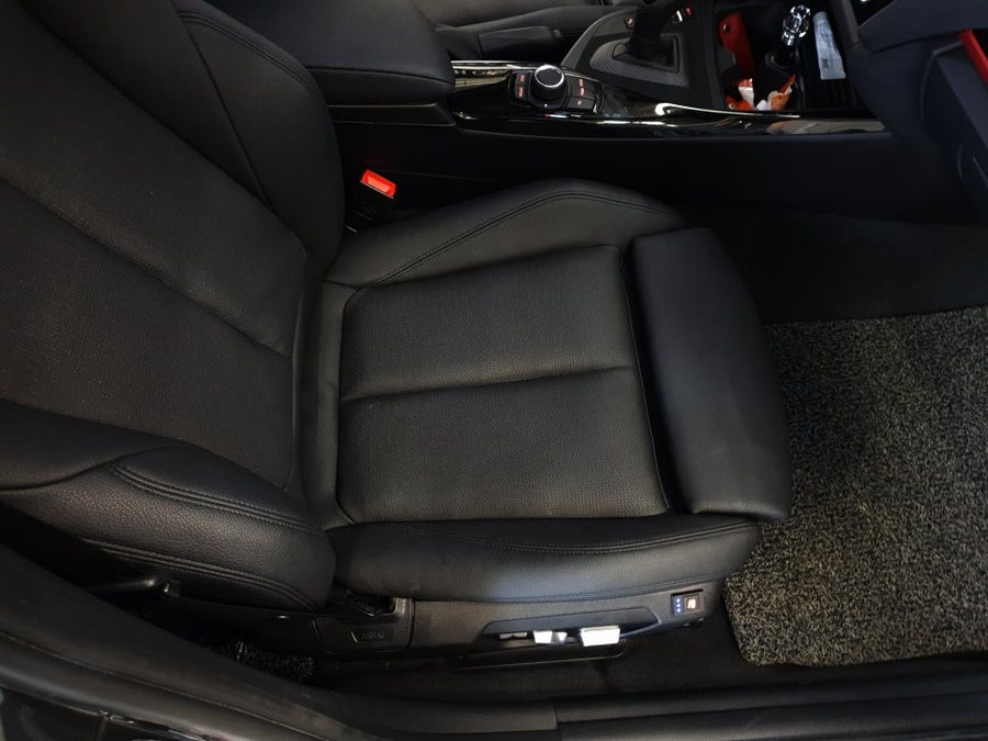 BMW 118d 통풍시트와 요추지지대(럼버서포트) 장착