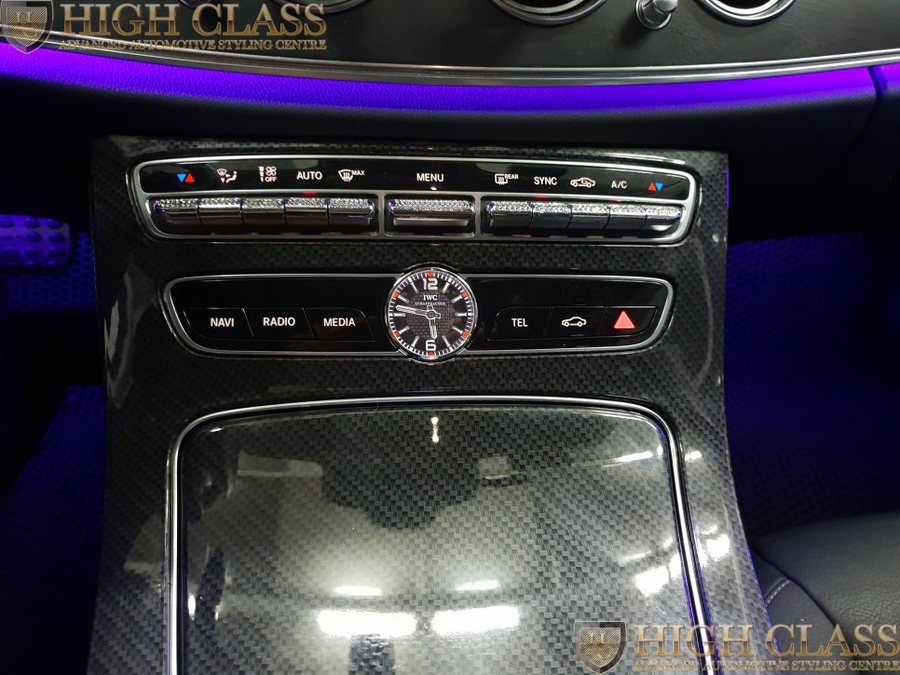 벤츠 E220d IWC 시계 순정품 장착