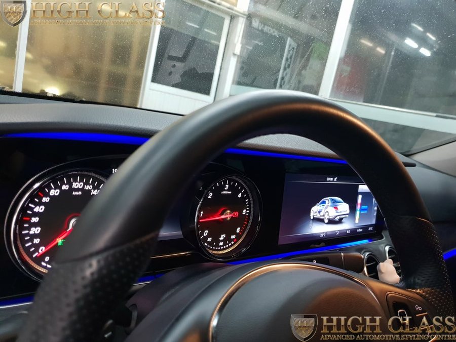벤츠 E220d 계기판 엠비언트