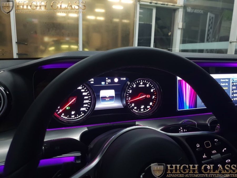 벤츠 E클래스 E300 계기판 엠비언트