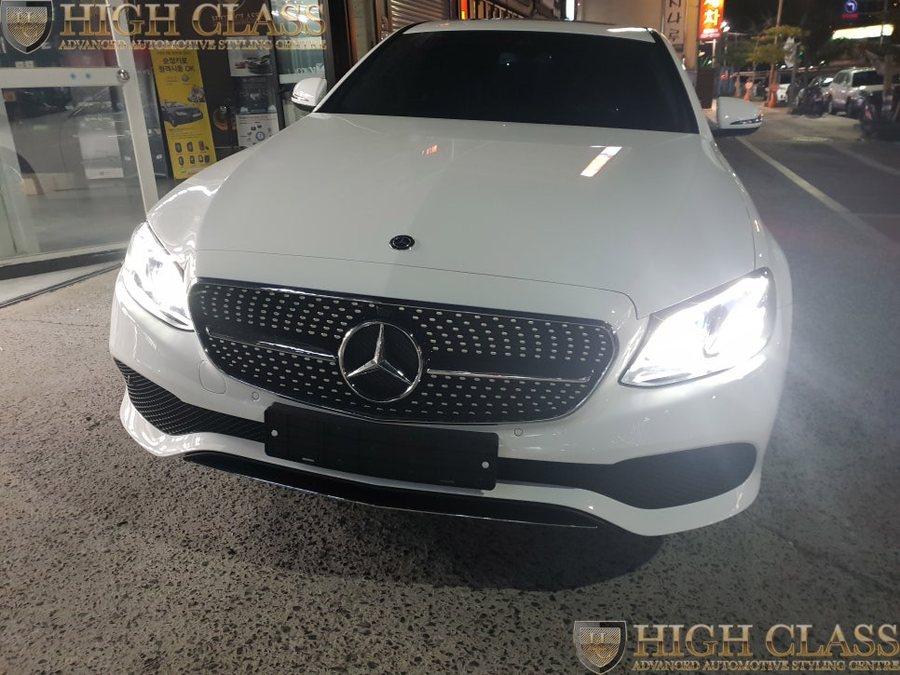 벤츠 E클래스 블랙 다이아몬드 그릴 AMG 스타일로
