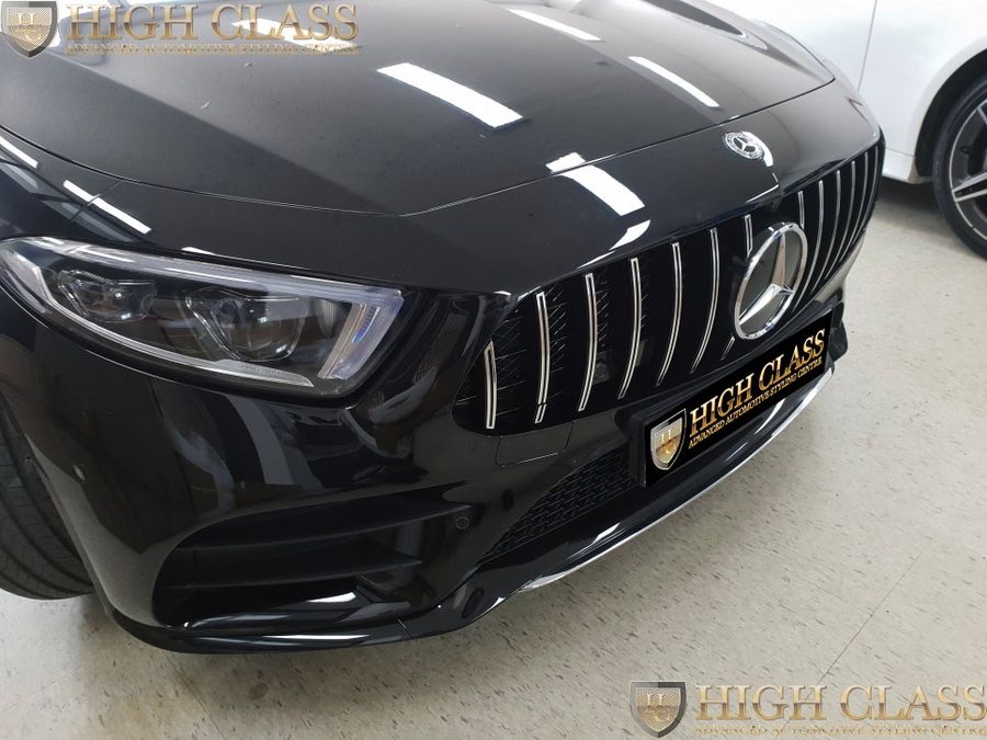 벤츠 CLS 300d GT 세로 그릴 교체 YOUNG한 감각