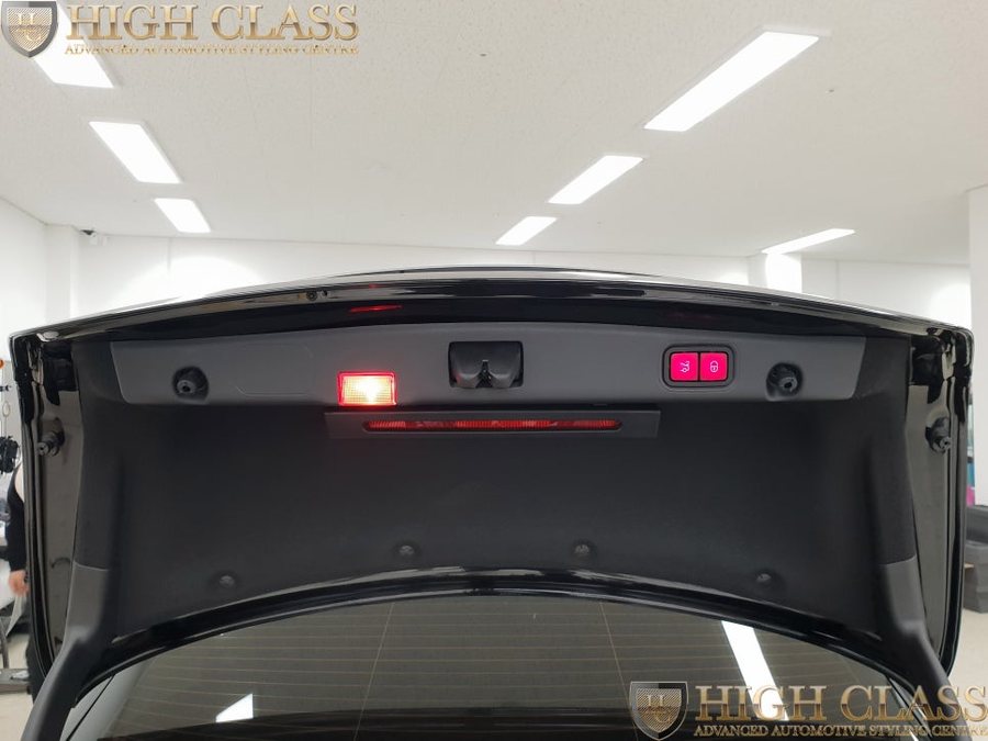 벤츠 E클래스 E300 순정 전동 트렁크 편리한 옵션