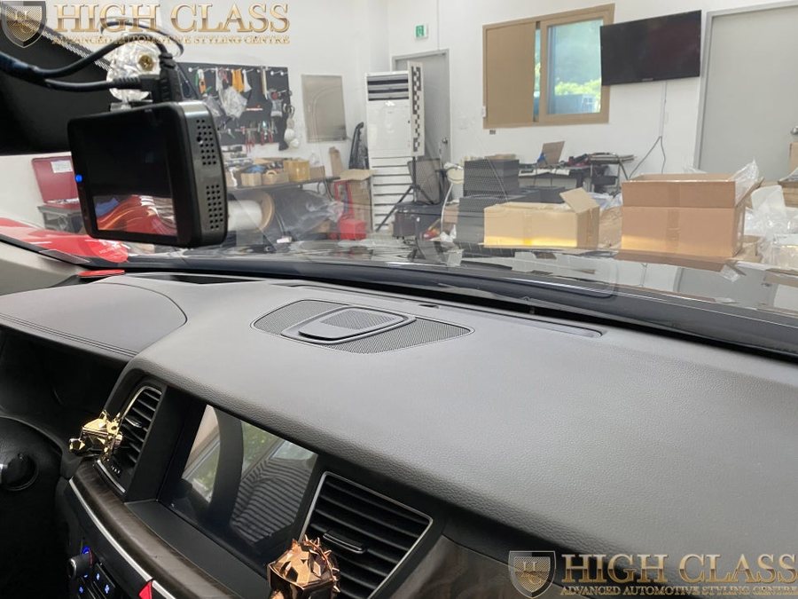 제네시스 G80 전동센터스피커 최고의 실내튜닝 옵션