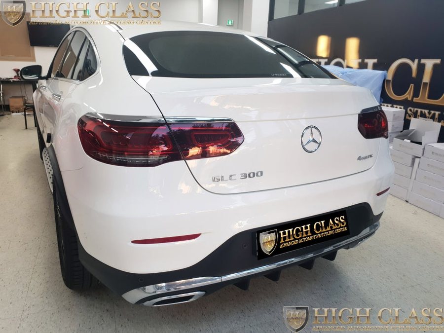 벤츠 GLC 쿠페 송풍구 대시보드 엠비언트 화려한 조명