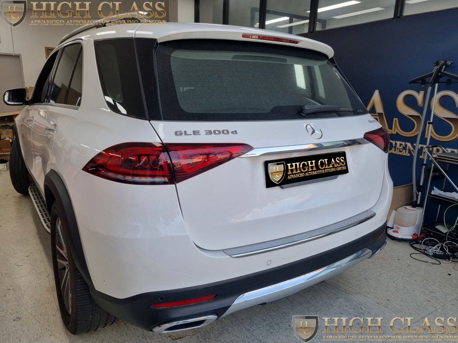 벤츠 GLE 300d 순정 어라운드뷰 옵션 없다면 장착하시면 되겠죠^^
