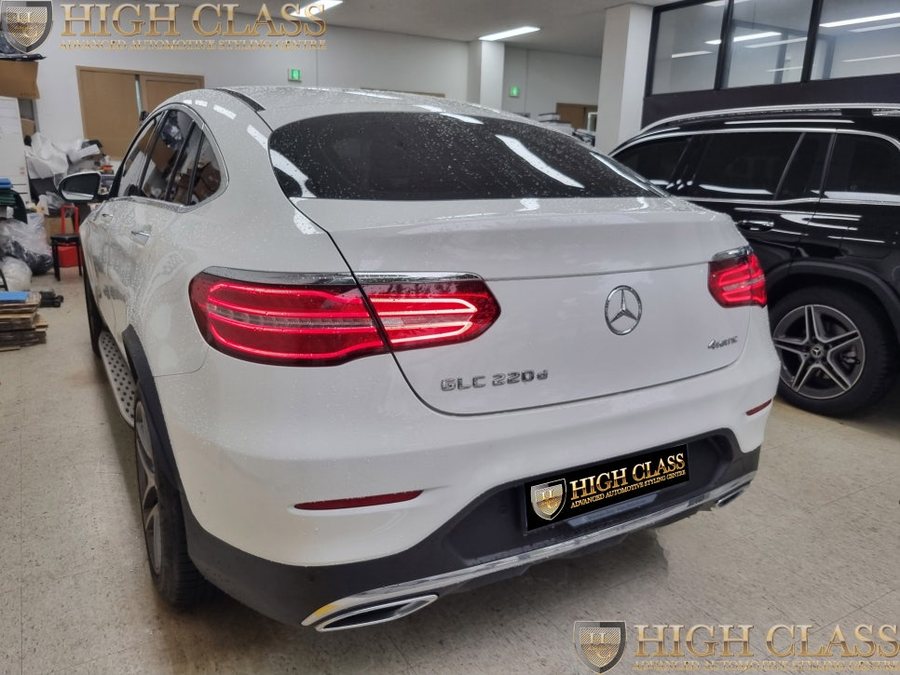 벤츠 GLC 64색 엠비언트 + AMG 대시보드 구축