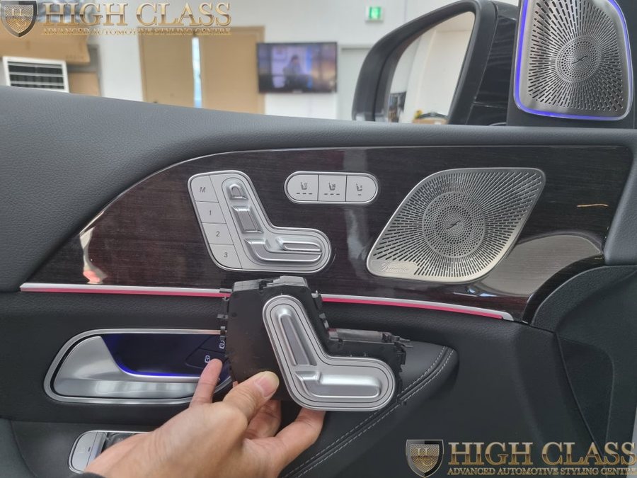 벤츠 GLE 400d 22년식 메모리시트, R버튼, 부메스터 트위터 엠비언트, 반자율 주행확장코딩