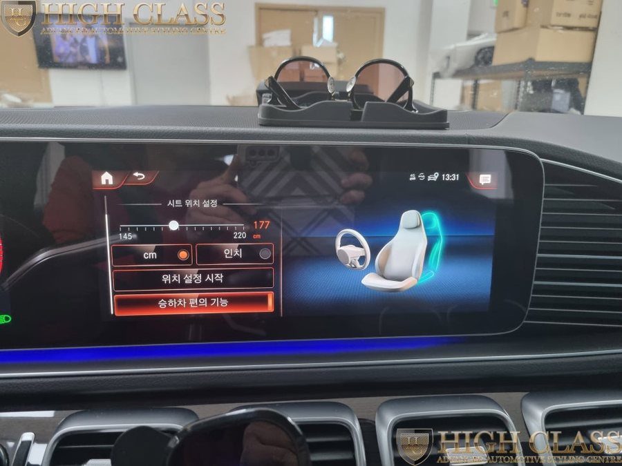 벤츠 GLE 400d 22년식 메모리시트, R버튼, 부메스터 트위터 엠비언트, 반자율 주행확장코딩
