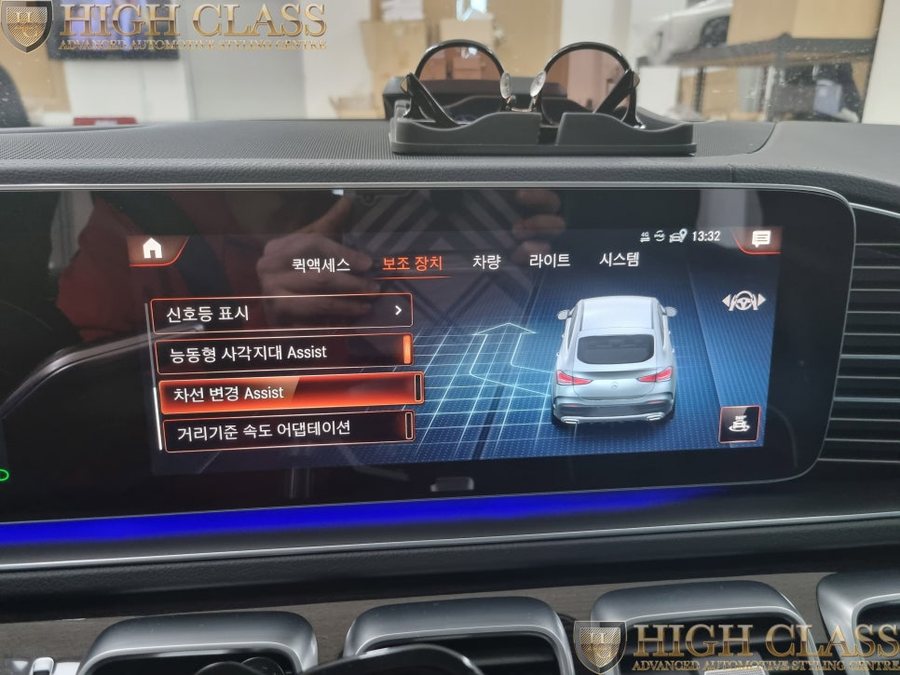 벤츠 GLE 400d 22년식 메모리시트, R버튼, 부메스터 트위터 엠비언트, 반자율 주행확장코딩
