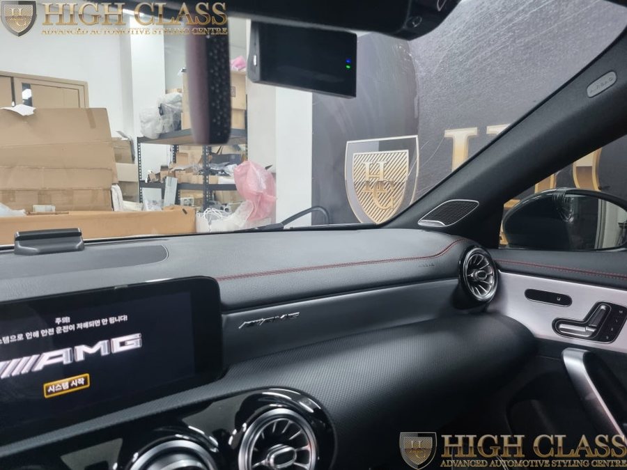 벤츠 CLA 250 순정 부메스터 커버 A필러 포인트