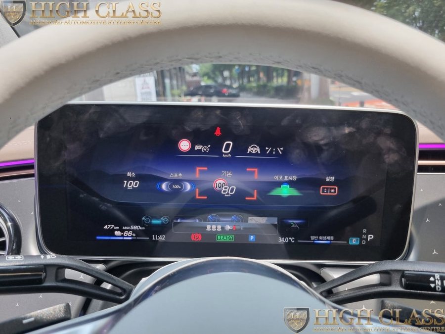 벤츠 EQE 순정 HUD (Head Up Display) 옵션이 빠진 이유