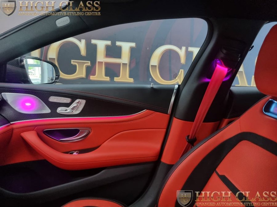 벤츠 GT 63 AMG 컬러 안전벨트 + 엠비언트 패키지 구성 옵션