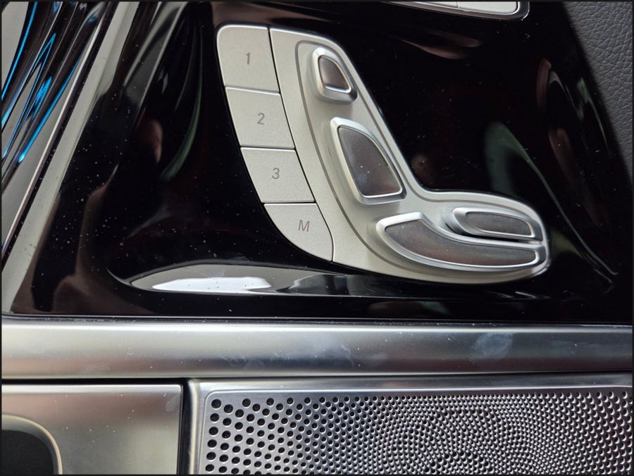 신형 벤츠 G63 AMG 레드 안전벨트부터 R버튼 조수석 워크인까지, 갓 출고된 지바겐을 완성하다